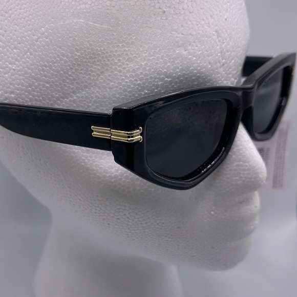 chunky Black Gold Accent Fashion Sunglasses - Picture 7 of 9